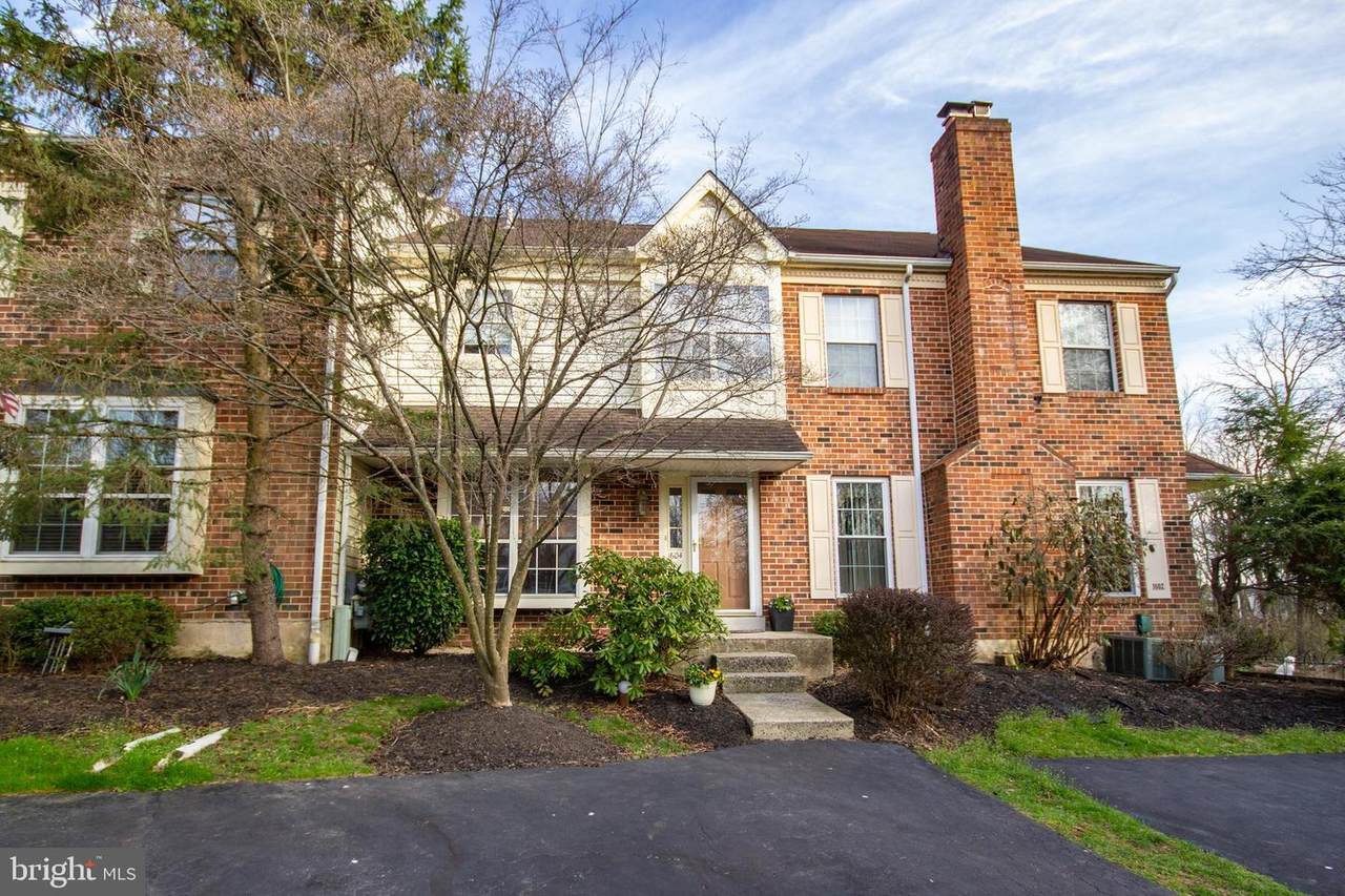 1604 Countryside Lane - Photo 1