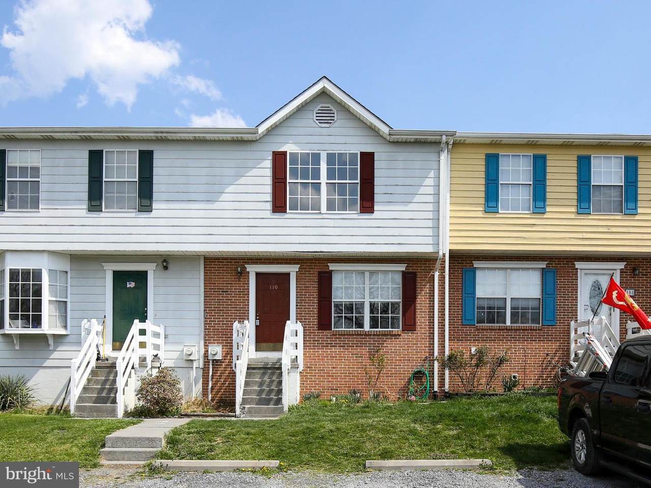 110 Diamond Court - Photo 1
