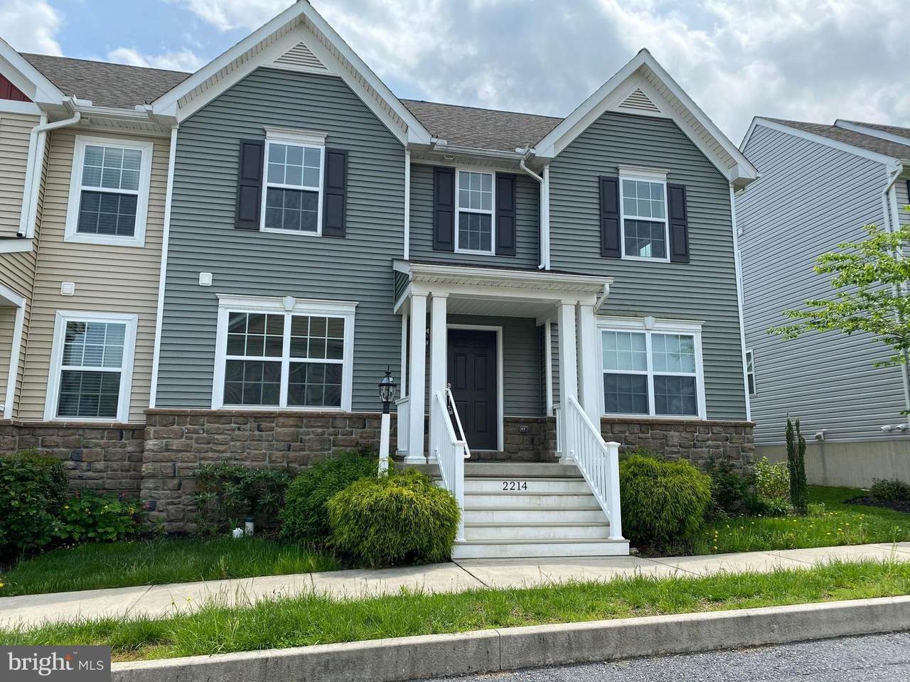 2214 Hampshire Avenue - Photo 1