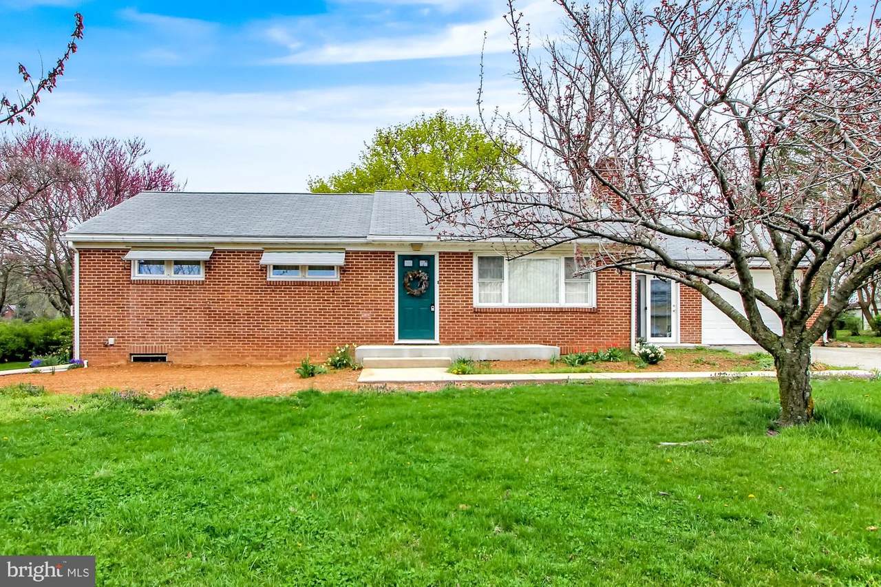 44 Grant Road - Photo 1