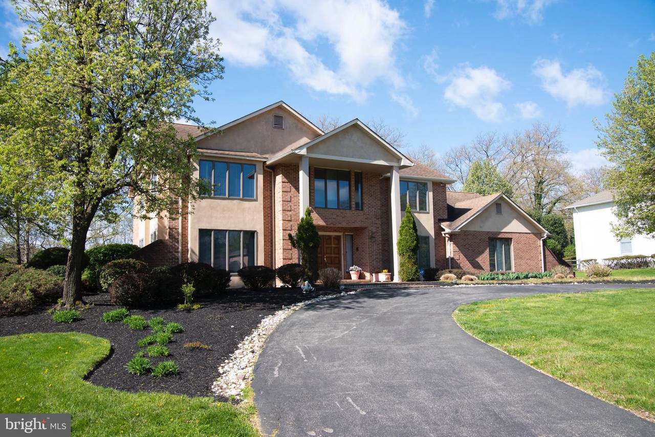 510 Leslie Lane - Photo 1