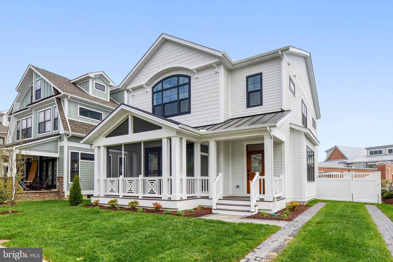 39 Kent Avenue - Photo 1
