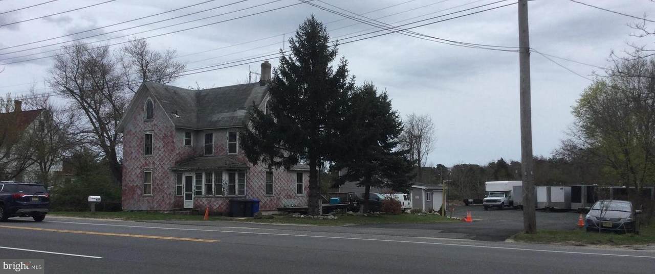 415 Main Street - Photo 1