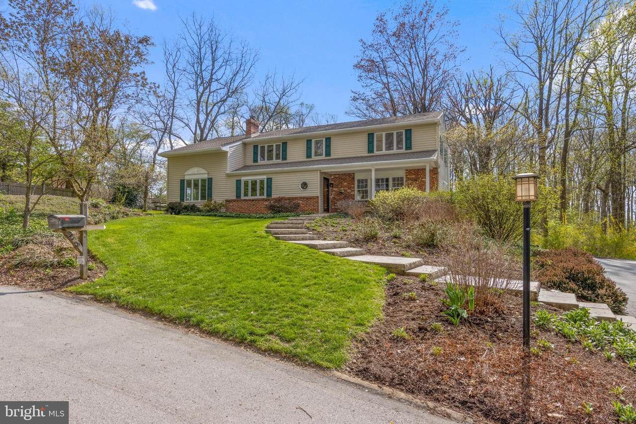 1390 Short Lane - Photo 1