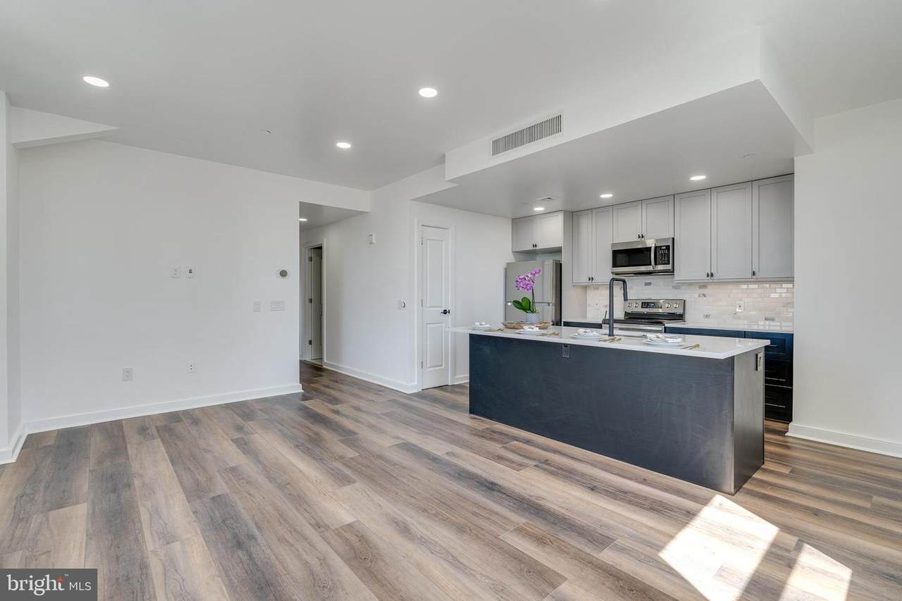111 15TH Street - Photo 1