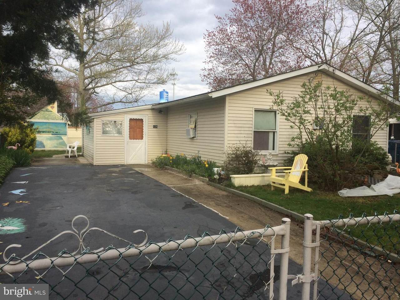 128 Zelus Street - Photo 1