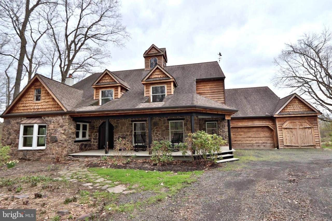4410 Wismer Road - Photo 1