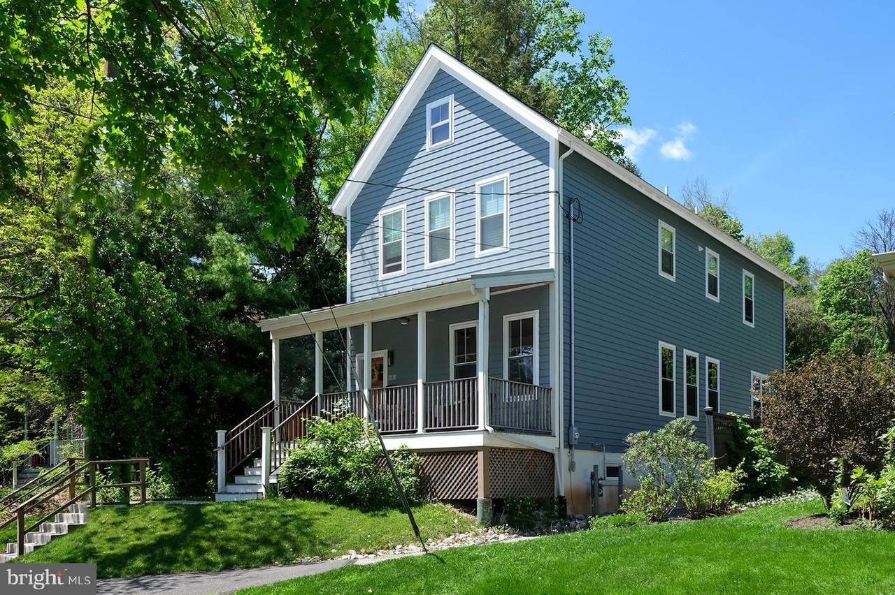 18 Hart Avenue - Photo 1