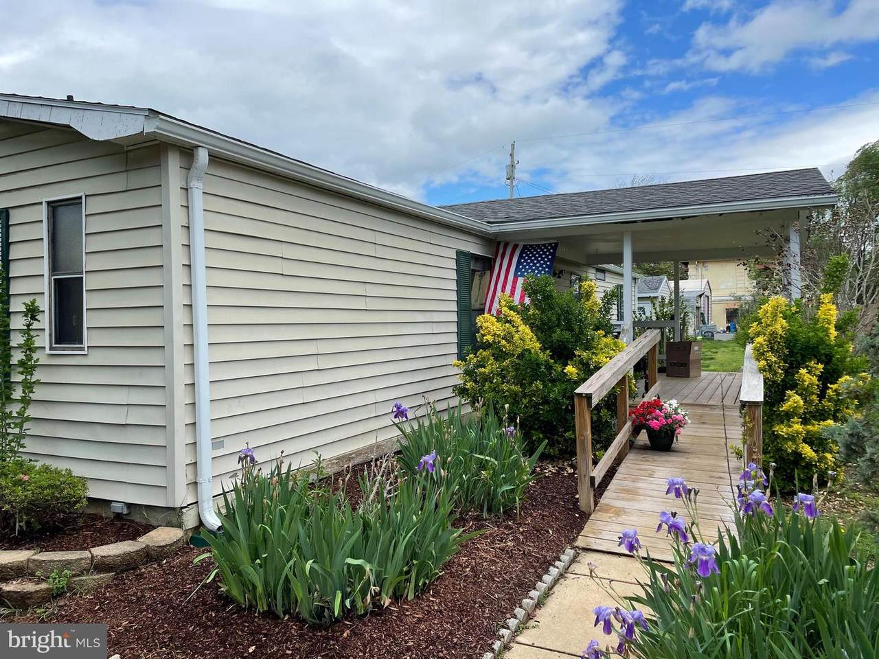 264 Trimble Avenue - Photo 1