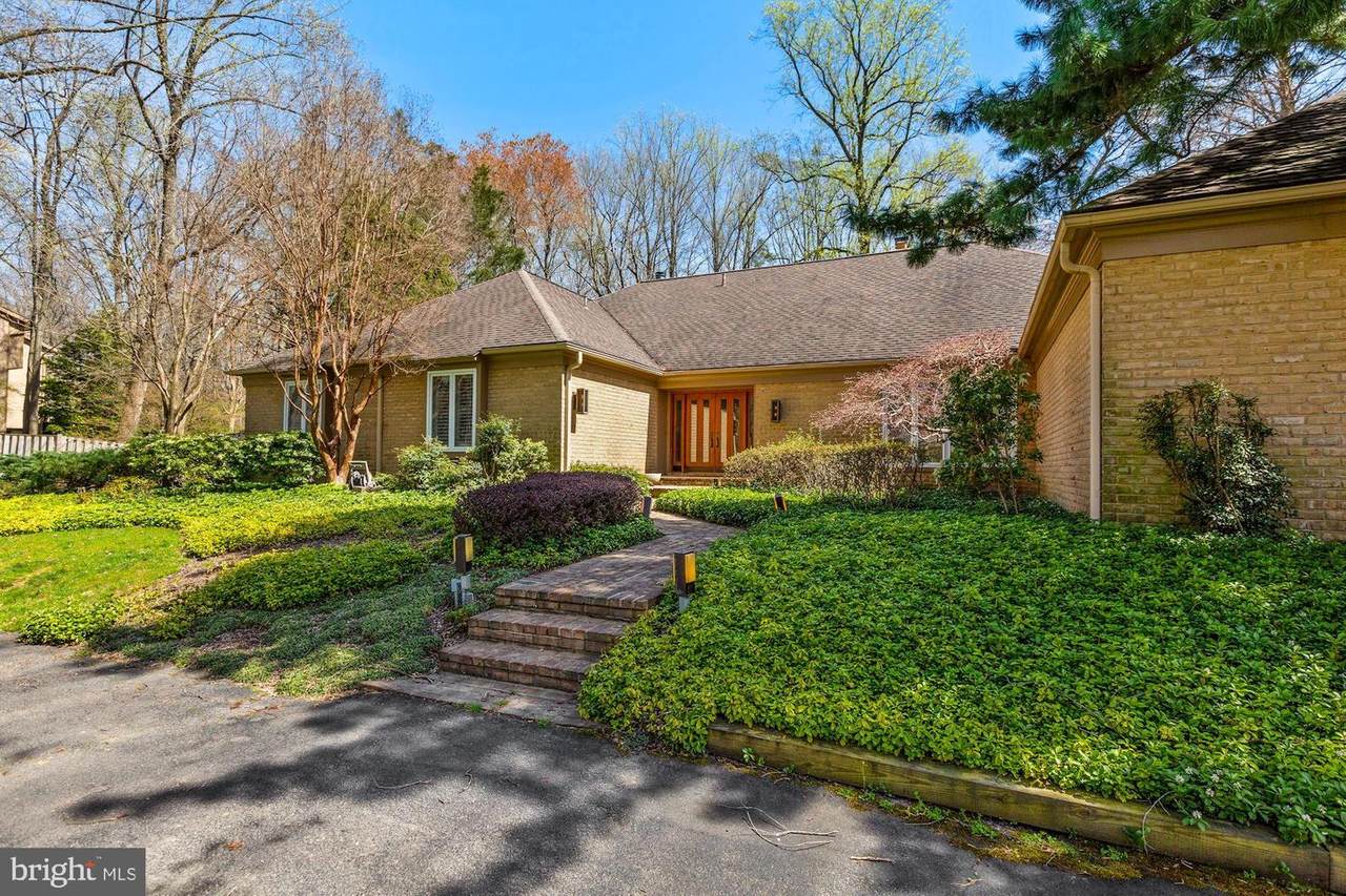 8901 Potomac Station Lane - Photo 1