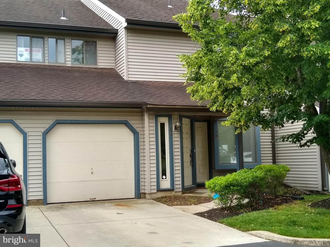 904 Chesterwood Court - Photo 1
