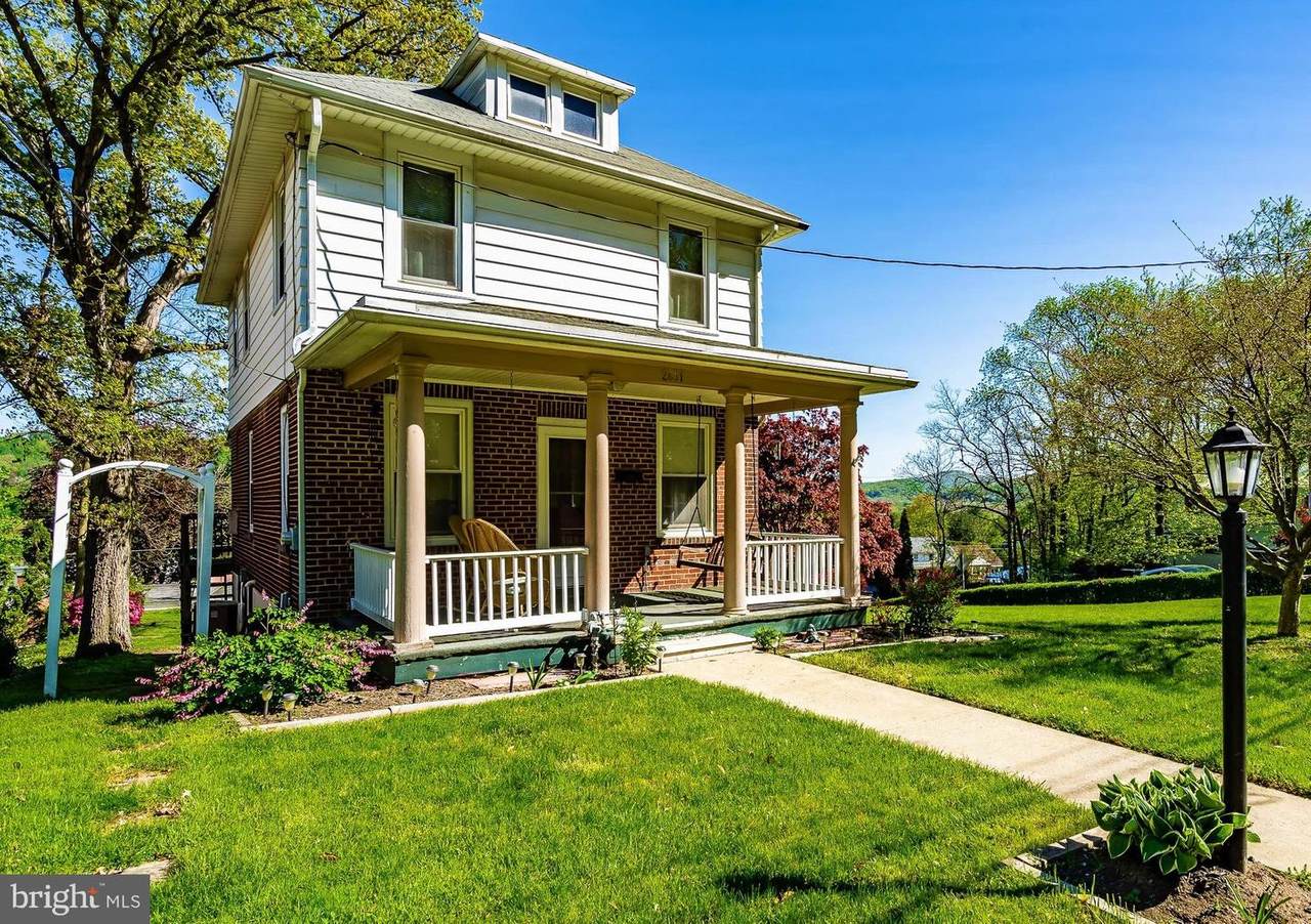 2651 Fairview Avenue - Photo 1