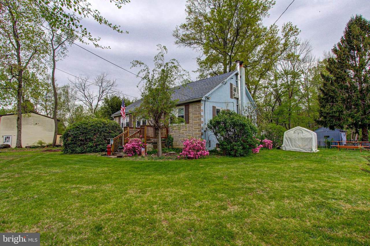 271 Old Bethlehem Road - Photo 1
