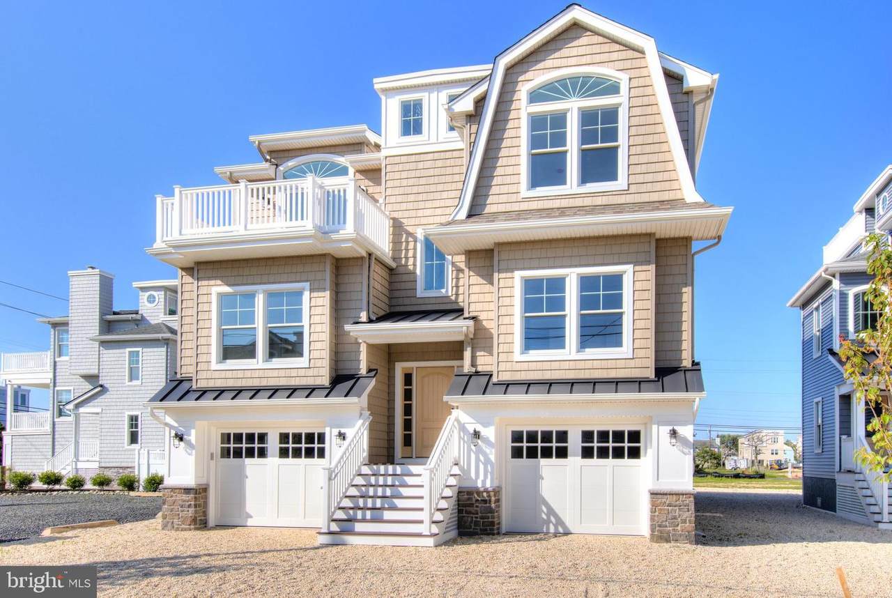 26 Harding Ave - Photo 1