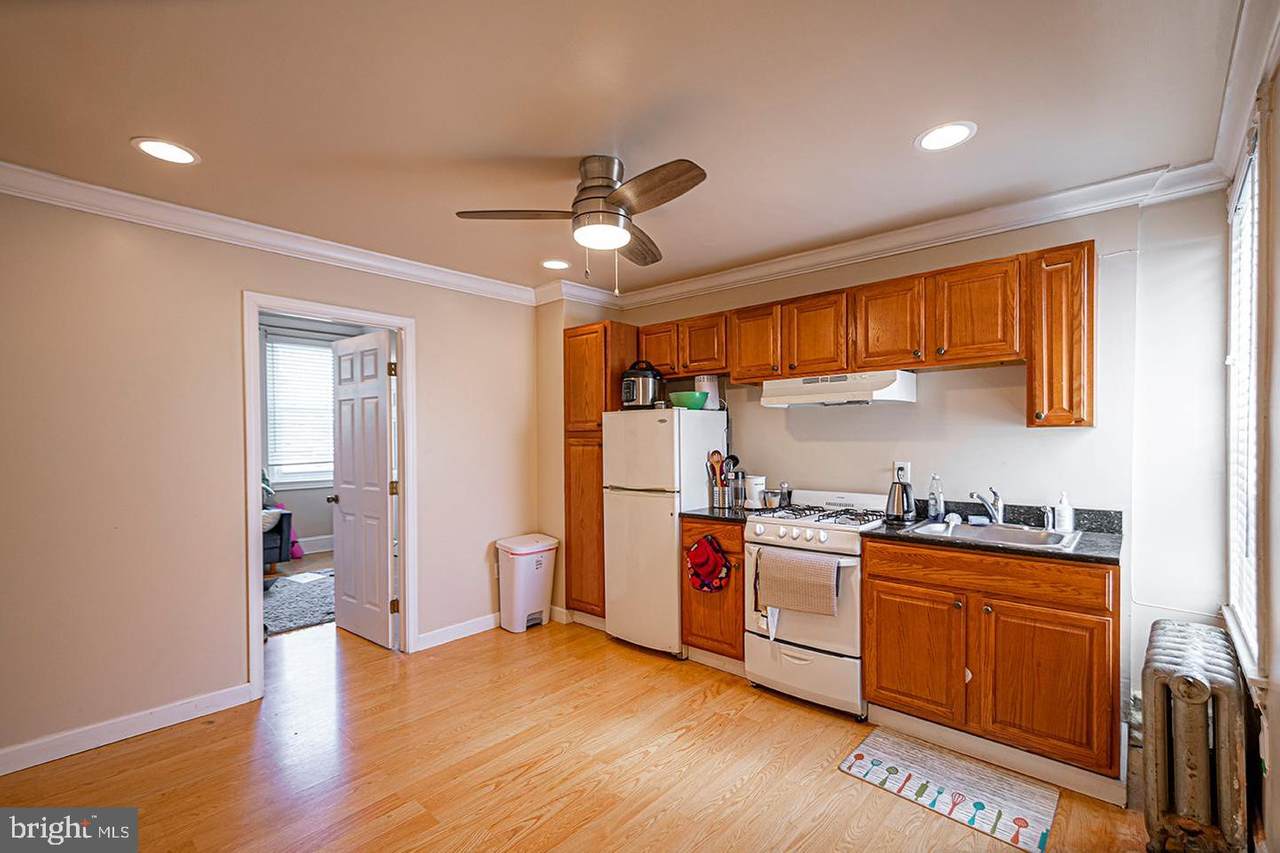 1720 Moore Street - Photo 1