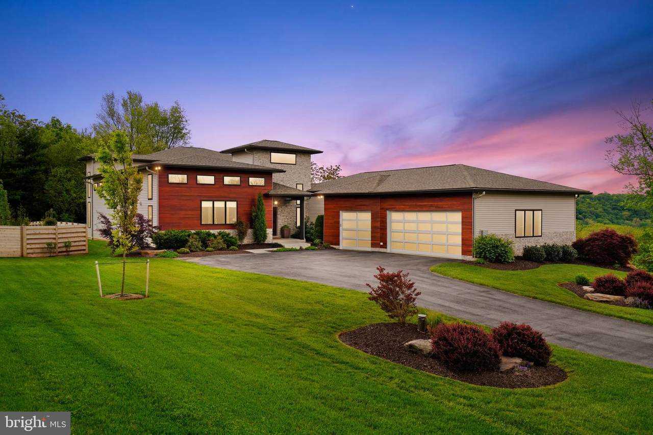 3369 Eclipse Court - Photo 1