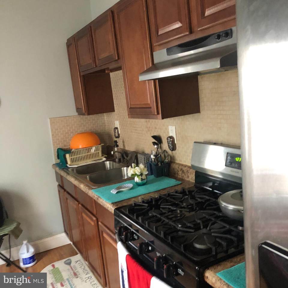 1041 11TH Street - Photo 1