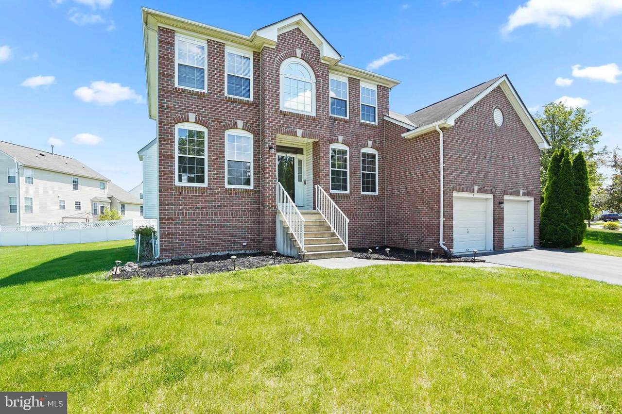 8 Berkley Place - Photo 1
