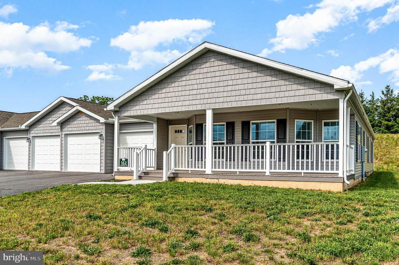 162 Glenridge Drive - Photo 1