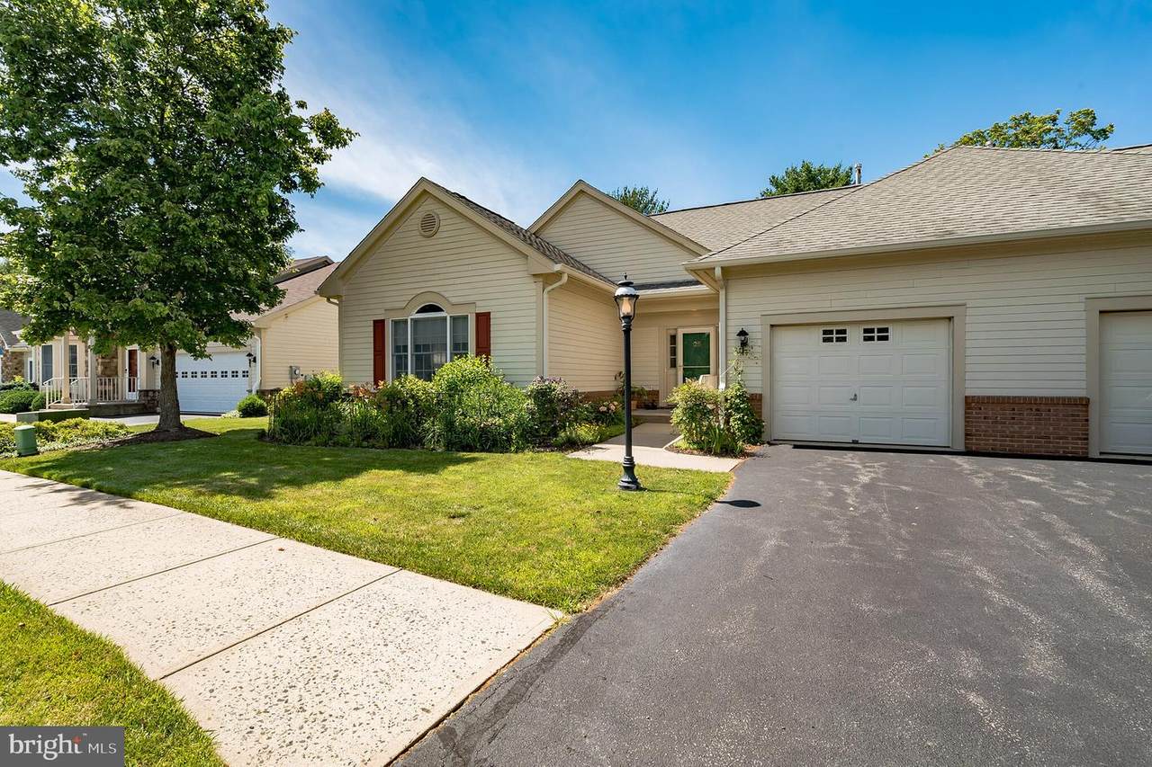 25 Hedge Row Road - Photo 1