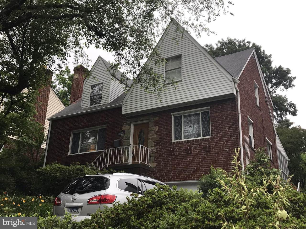2309 Cheverly Avenue - Photo 1