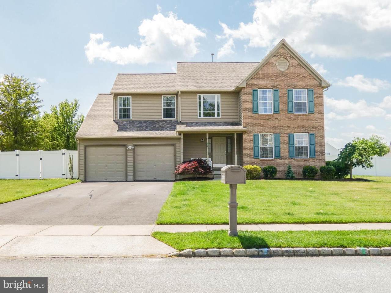 515 Riggs Avenue - Photo 1
