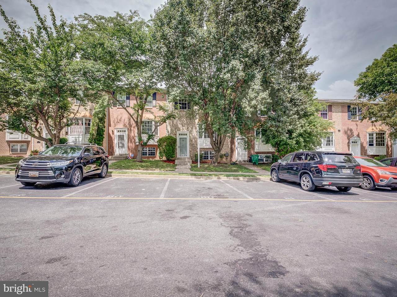 1093 Travis Lane - Photo 1