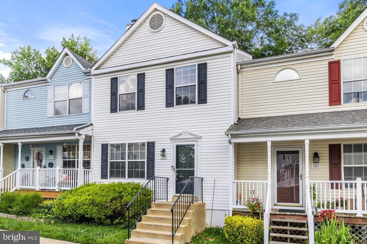 305 Westminster Lane - Photo 1