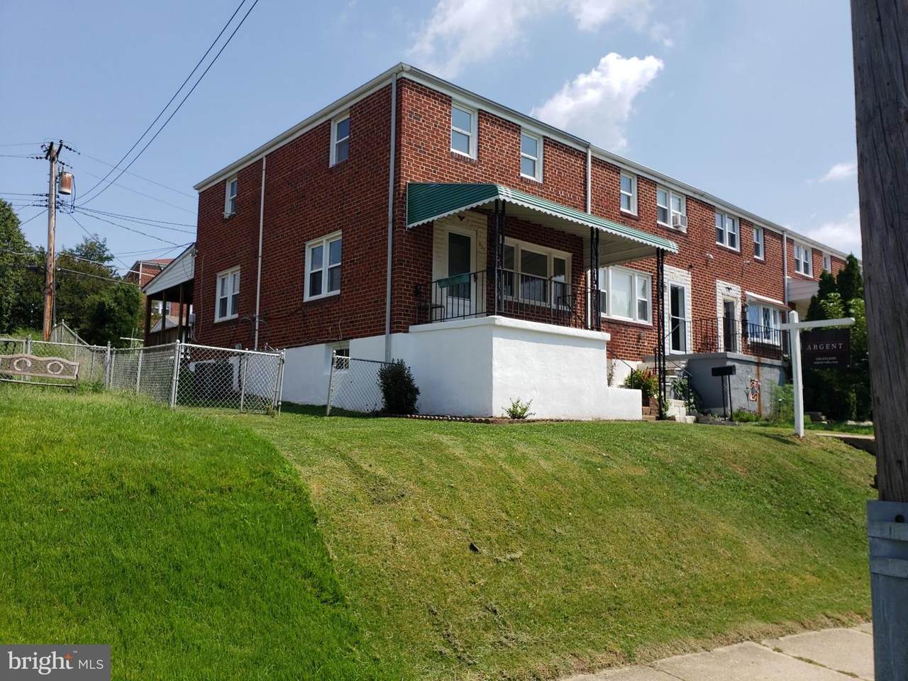 927 Wilton Drive - Photo 1