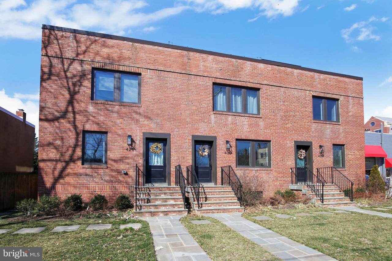 430 Henry Street - Photo 1