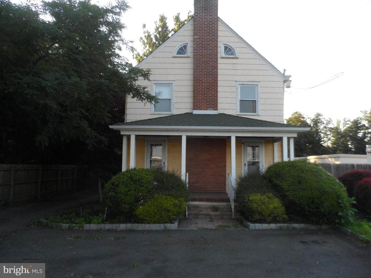 2609 Brunswick Avenue - Photo 1