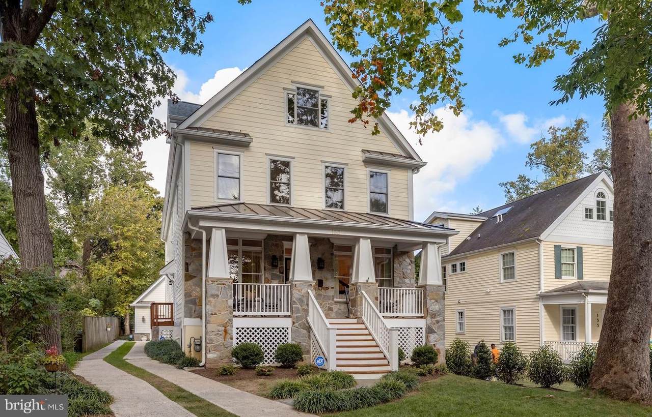 153 Quincy Street - Photo 1