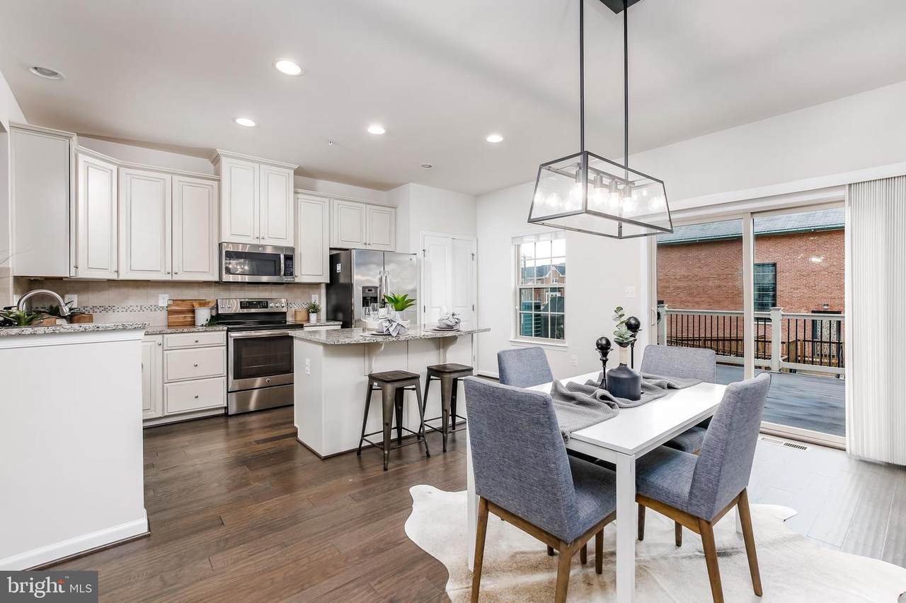 4646 Hudson Street - Photo 1