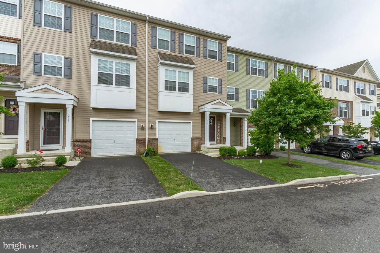 222 Sal Corma Place - Photo 1