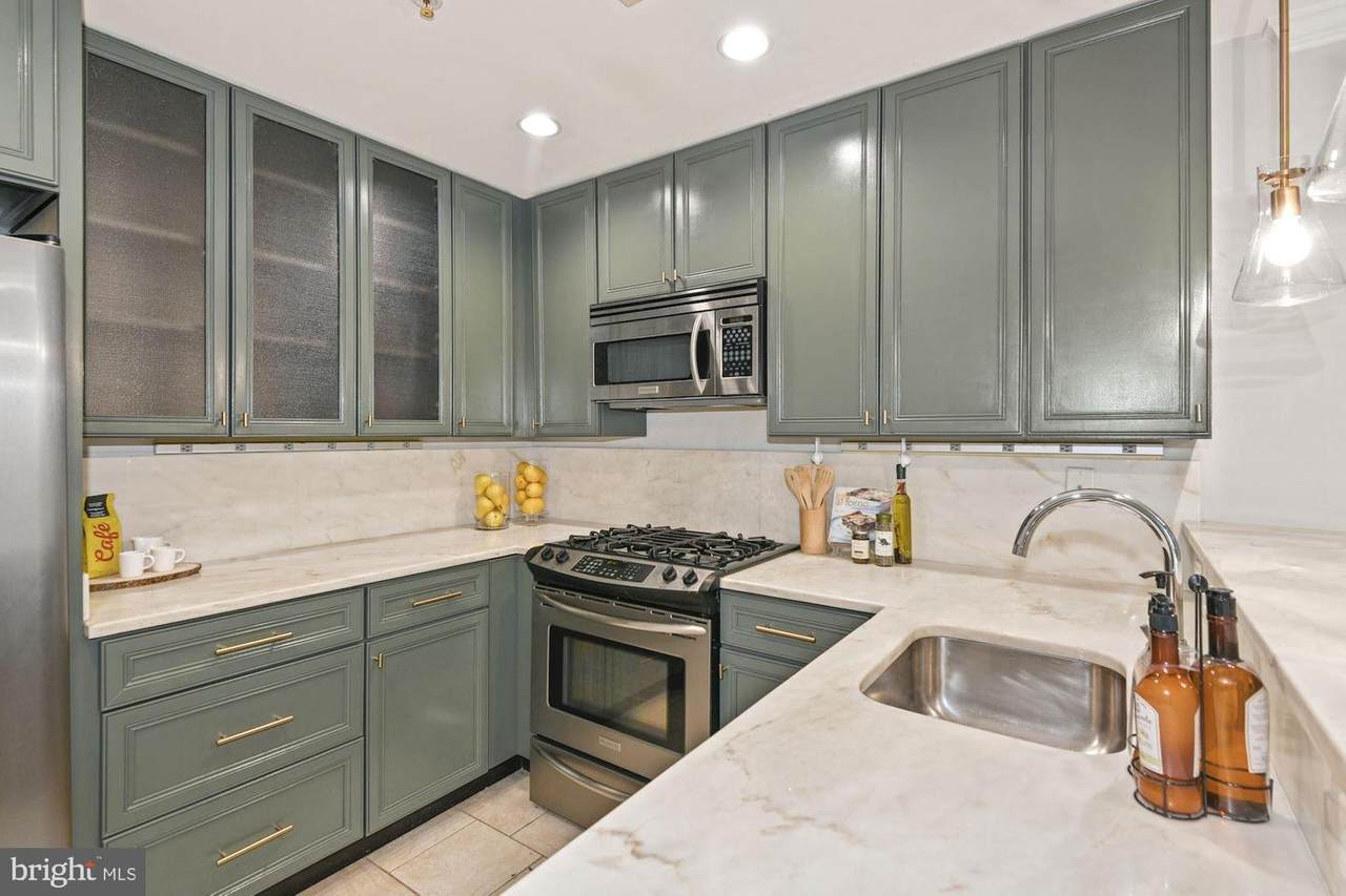 1323 Clifton Street - Photo 1