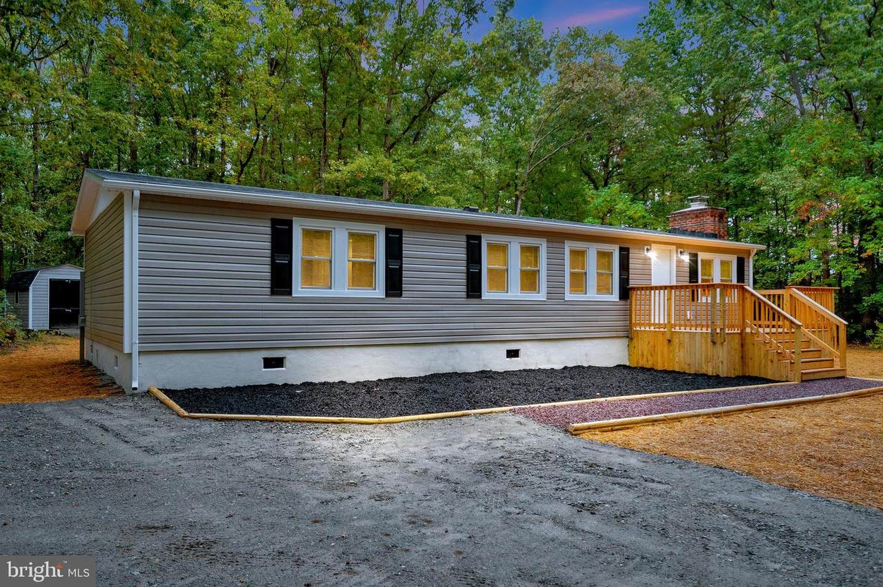 832 Gunnery Hill Road - Photo 1