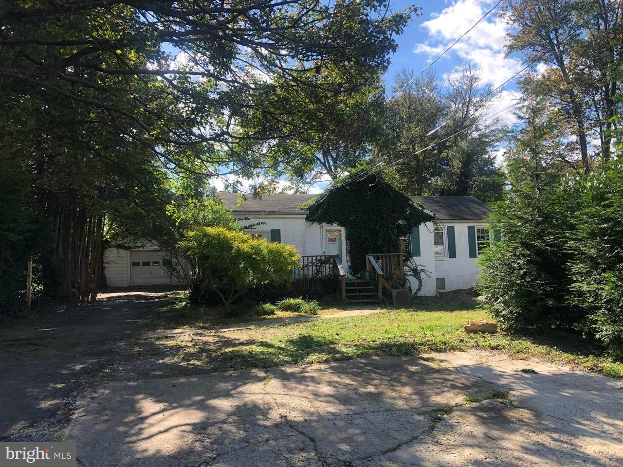 7004 Garrett Road - Photo 1
