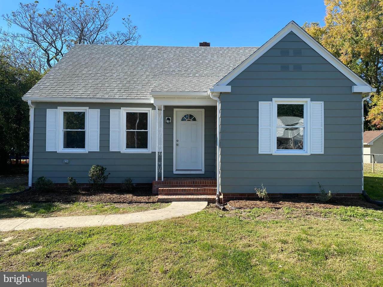 204 Pacific Avenue - Photo 1