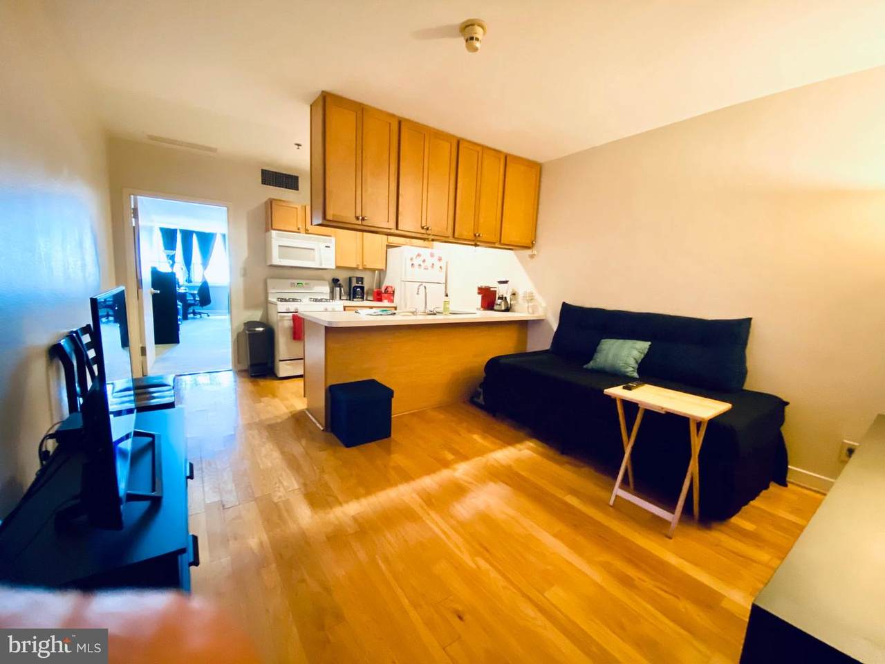 1100 Vine Street - Photo 1