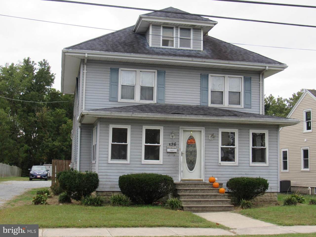 326 6TH Street - Photo 1