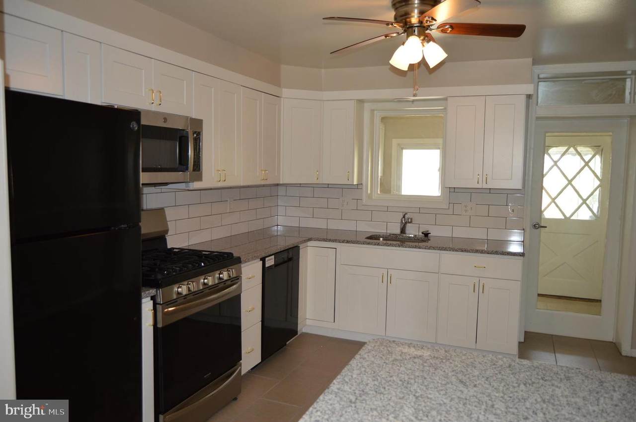 4306 Lombard Street - Photo 1