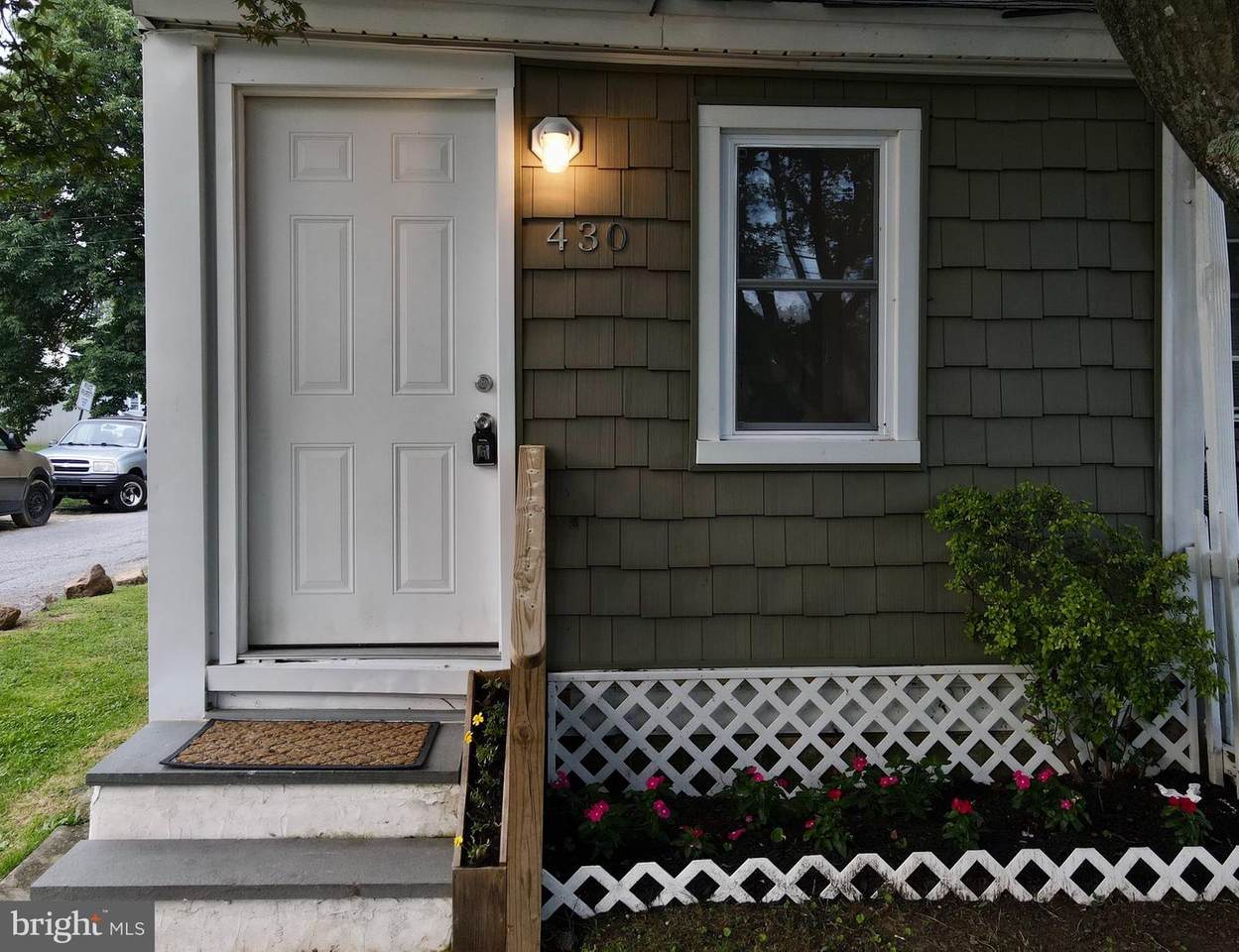 430 Leiper Street - Photo 1