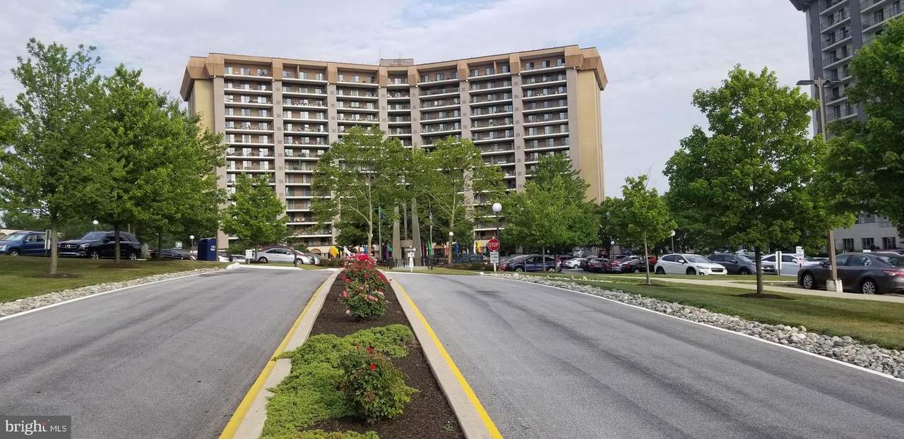 10614 Valley Forge Circle - Photo 1