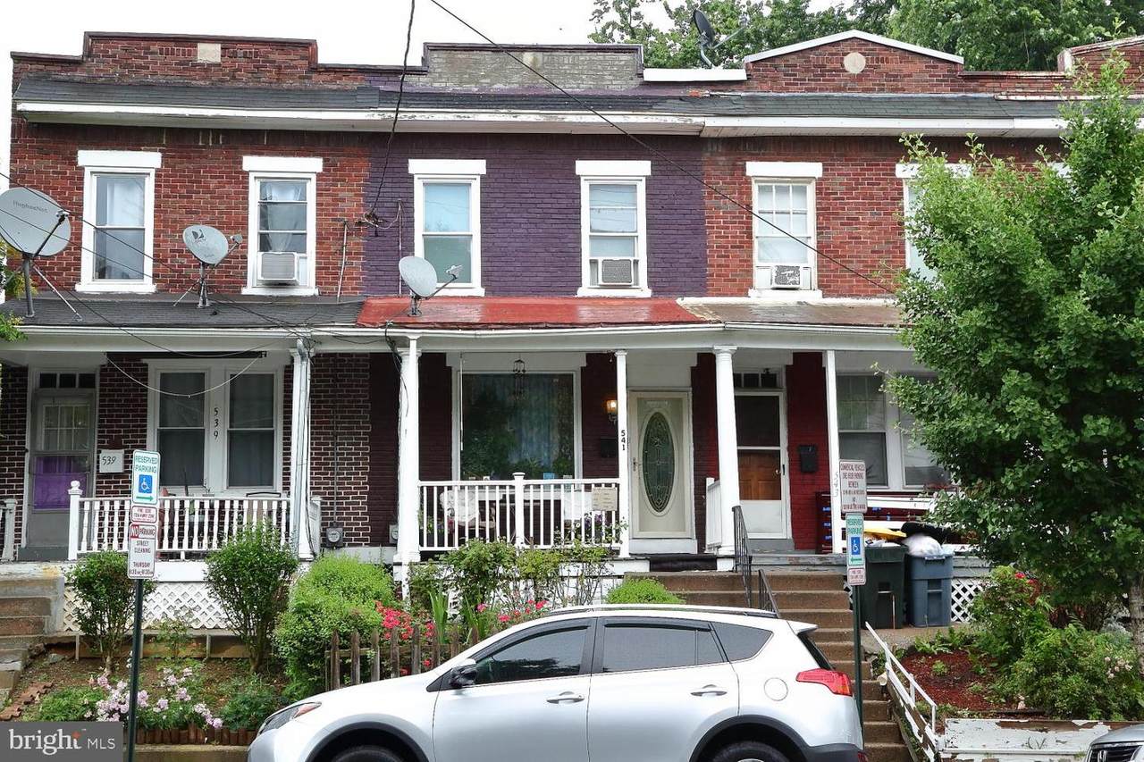 541 Queen Street - Photo 1