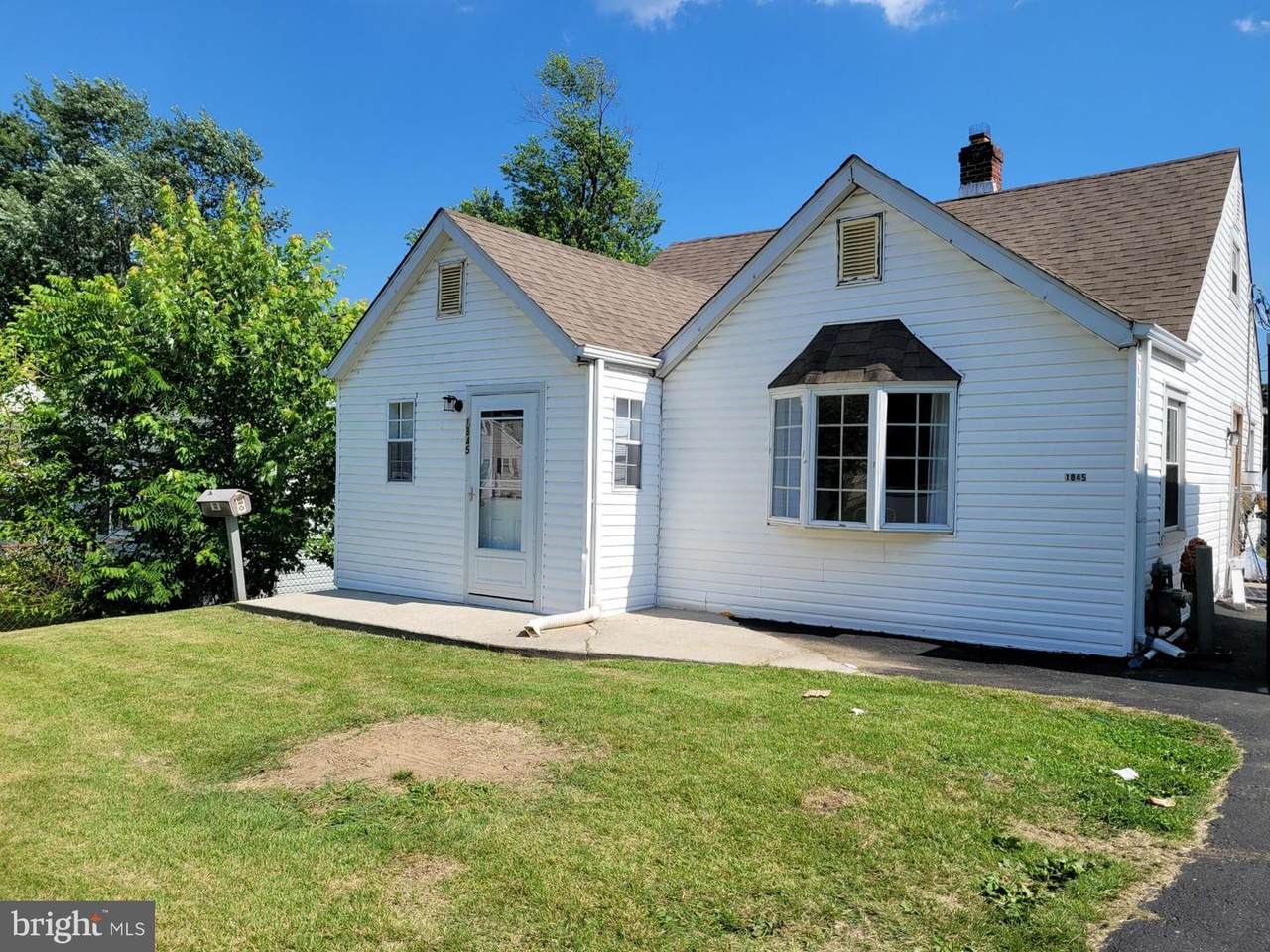 1845 Dutton Mill Road - Photo 1