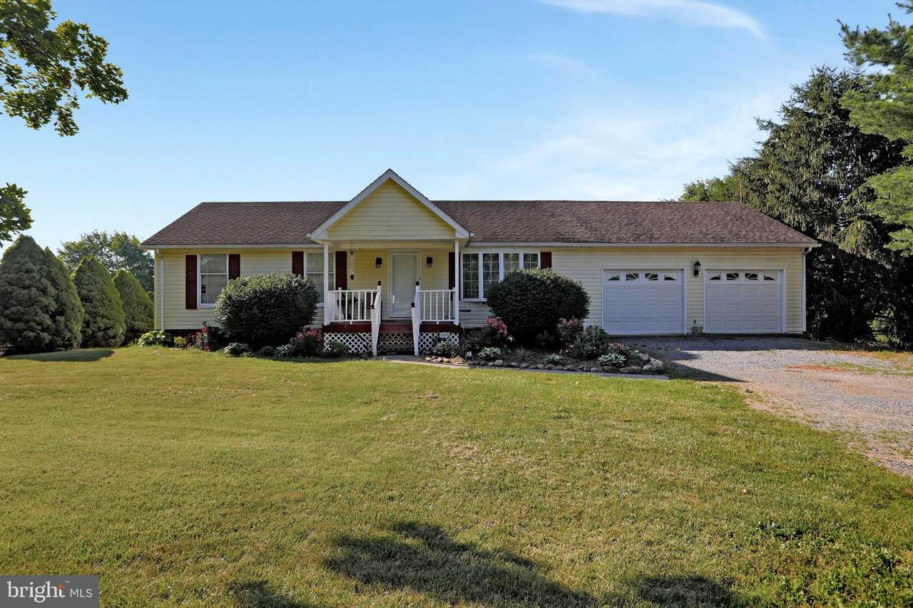 1876 Pinewoods Road - Photo 1