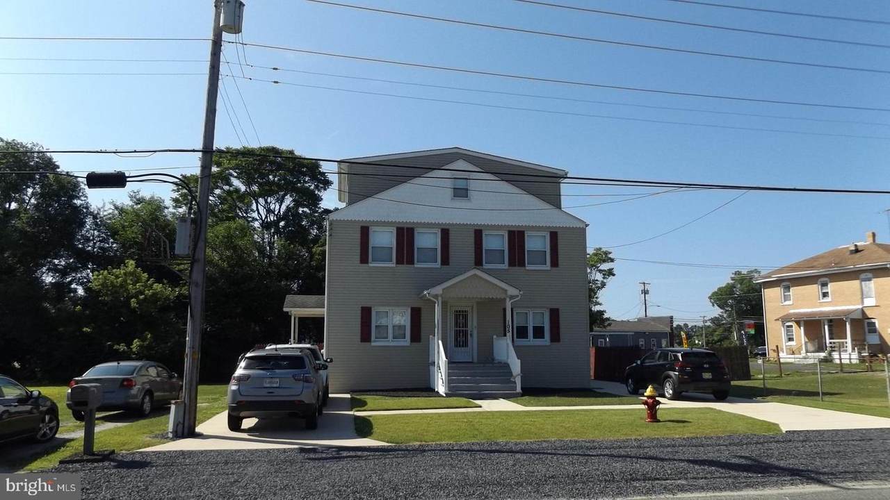 105 East Boulevard - Photo 1