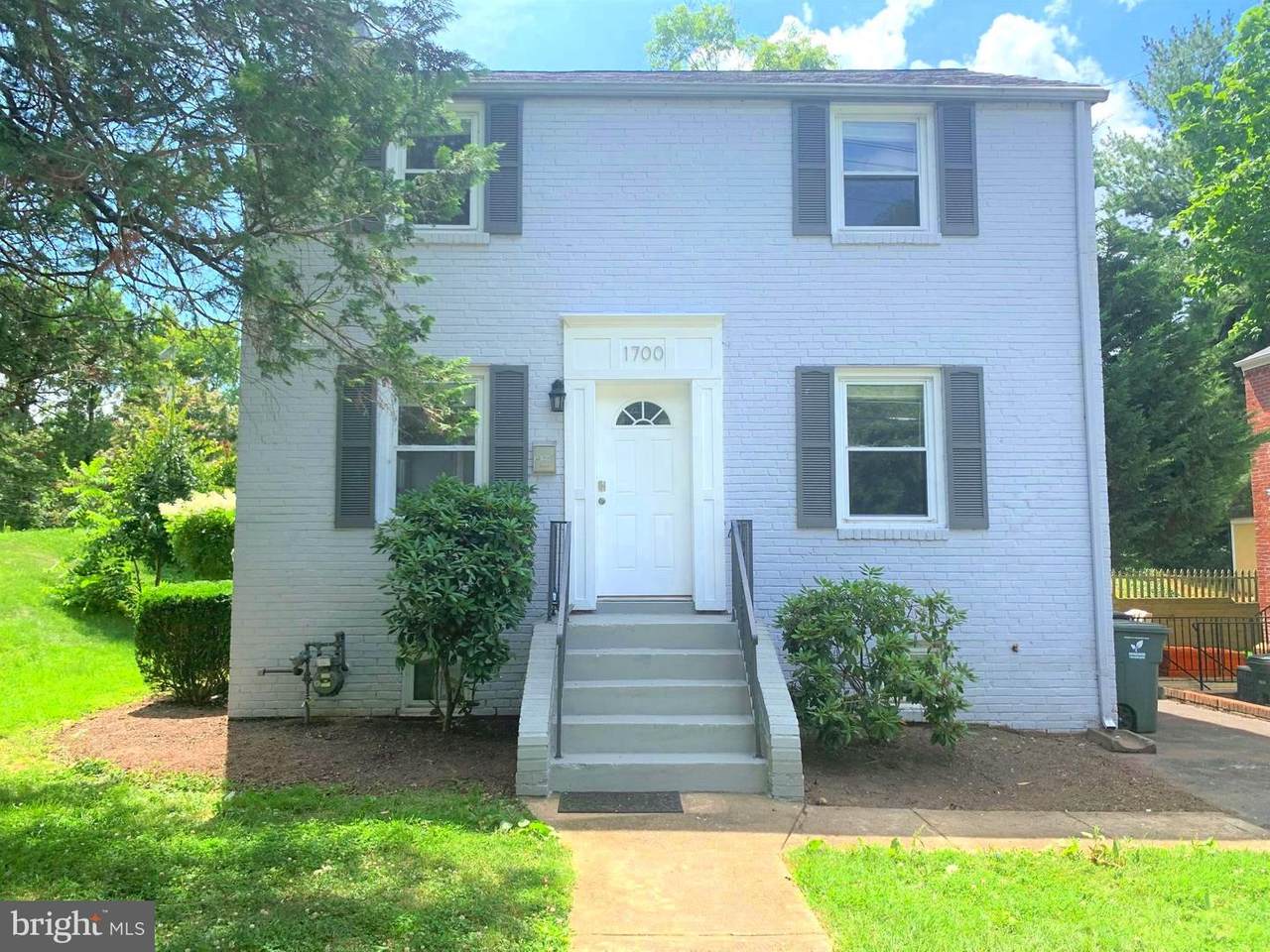 1700 Roosevelt Street - Photo 1