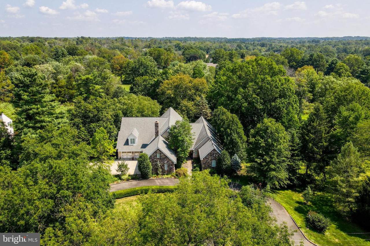 828 Plymouth Road - Photo 1