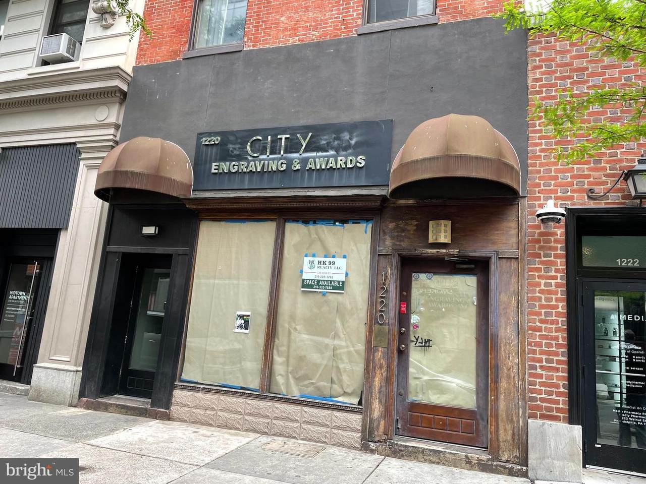 1220 Walnut Street - Photo 1